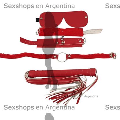 Kit de ecocuero rojo con latigo, mordaza, esposas y antifaz